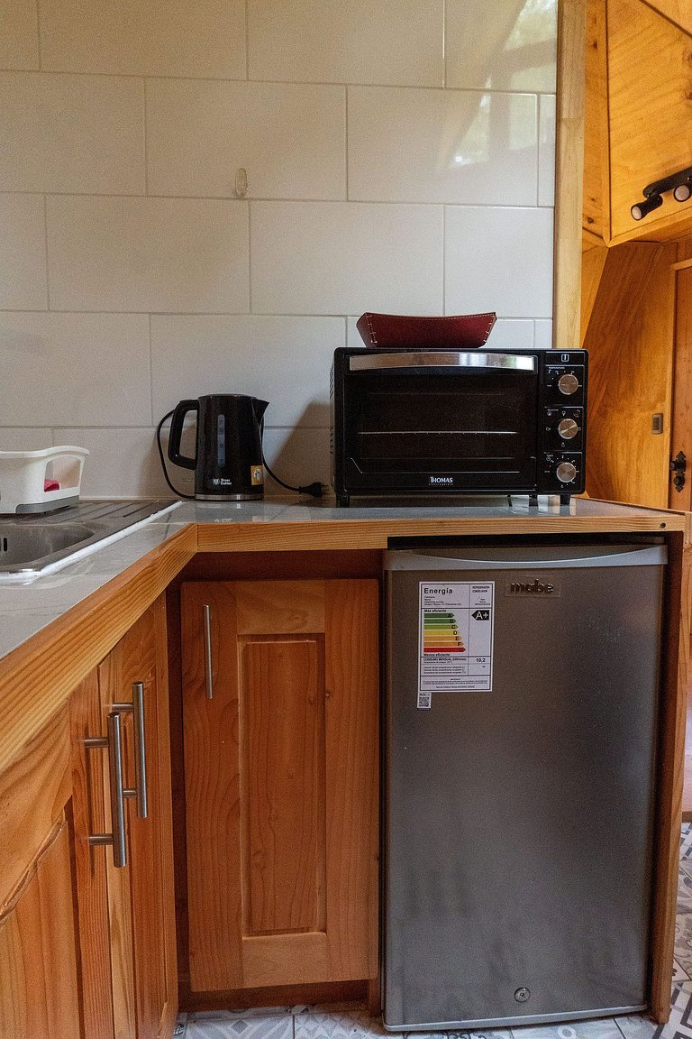 Hermoso domo para parejas, en bosque nativo + tinaja privada